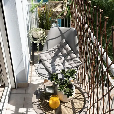 Urban Comfort - Spacious 3br * Солун